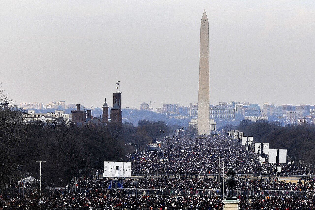 Crowd at National Mall for Obama inauguration 1-20-09 hires 090120-F-6184M-007a