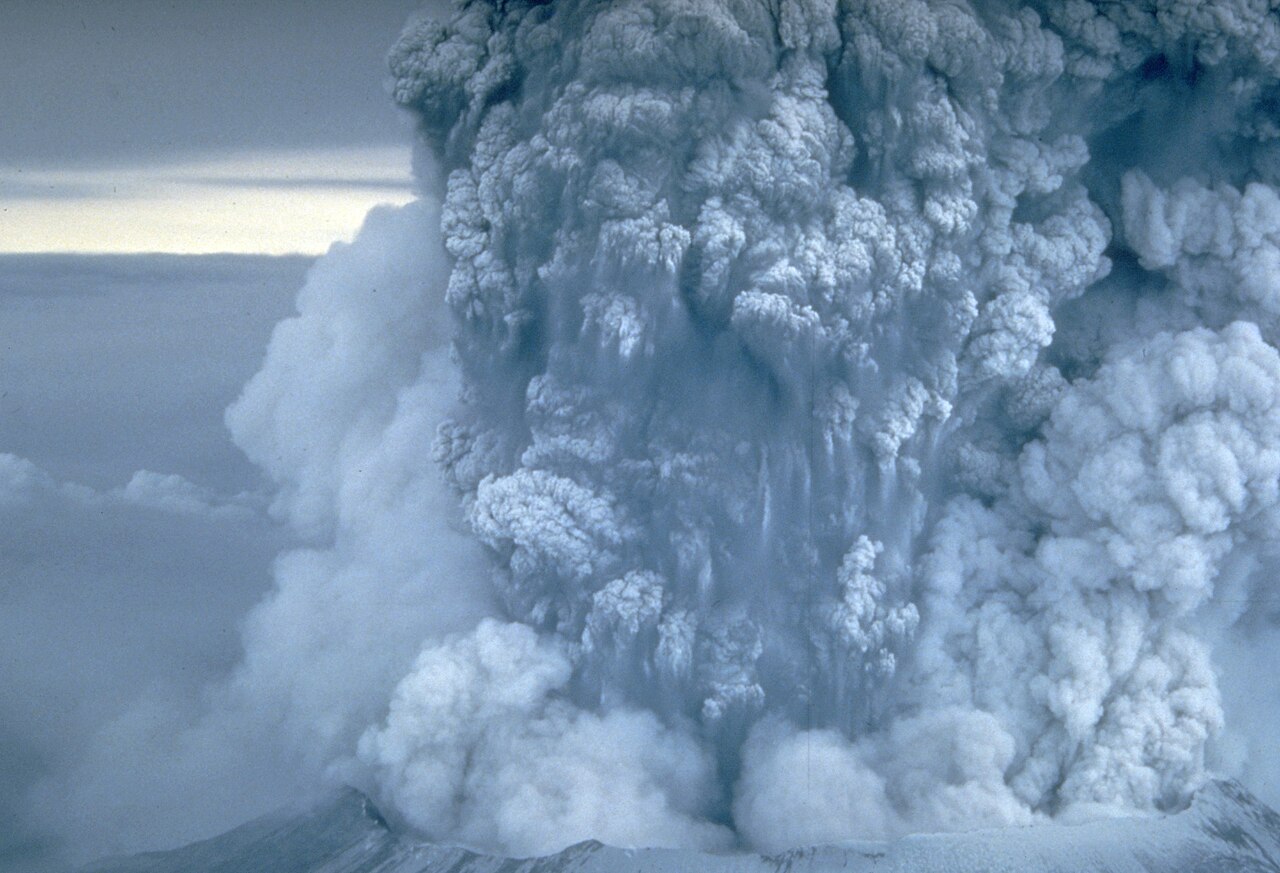 MSH80 eruption mount st helens plume 05-18-80